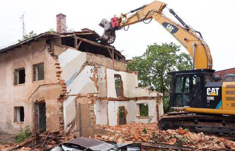 What to Prepare Before a Residential Demolition in Oakville img